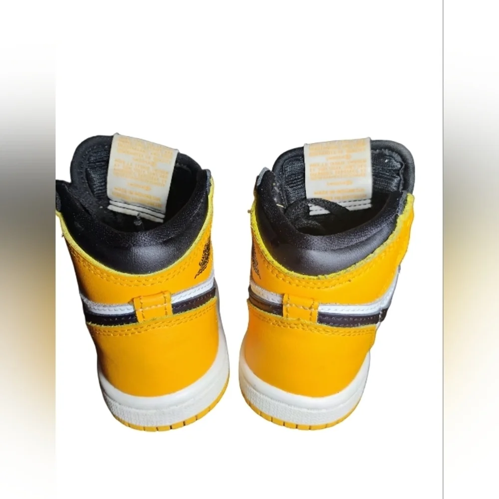 Jordan 1 Retro High OG Taxi Yellow Toe Toddler Size 5C